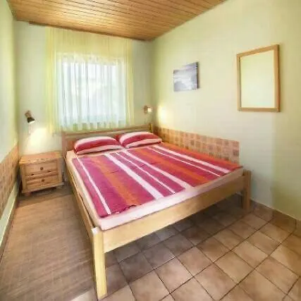 Apartment Lovrinovic